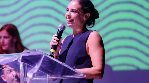 Vibra Cancún con Muestra Nacional de Teatro: Ana Paty Peralta