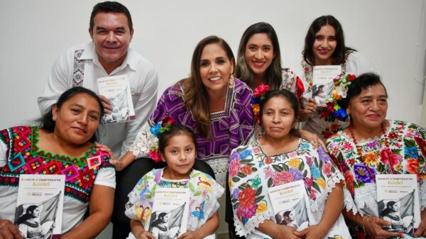 Quintana Roo presenta primera traducción de la Cartilla de Derechos de las Mujeres al idioma maya