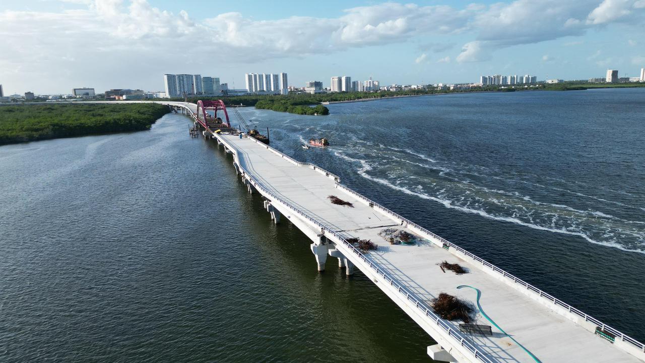 Transformará la movilidad en Cancún, al descongestionar el tráfico y mejorar la calidad de vida de miles de familias que diariamente transitan por el bulevar Kukulcán.