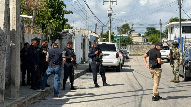 Balean a un sujeto cerca del mercado 'Chetumalito' de Cancún (VIDEO)