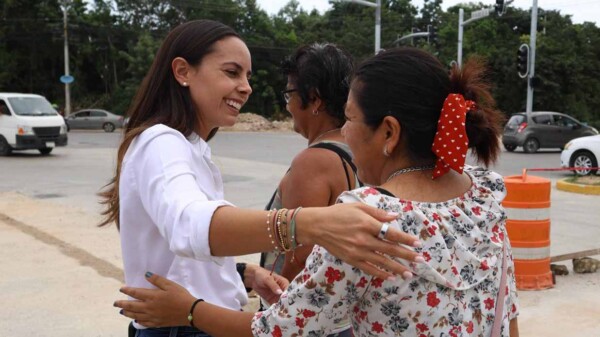 Avanza Ana Paty Peralta con "Cruce Seguro" en principales avenidas de Cancún para una movilidad segura