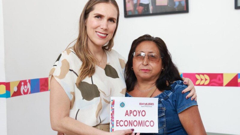 Atenea Gómez Ricalde atiende a las isleñas e isleños en una nueva edición del “Miércoles con la Gente” desde Zona Continental