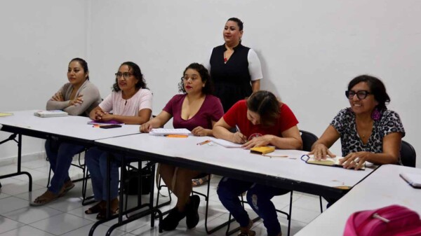 Gobierno Municipal continúa impulsando la capacitación de las isleñas e isleños