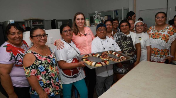 Atenea Gómez Ricalde continúa impulsando la autonomía económica de las mujeres con nuevos cursos de capacitación