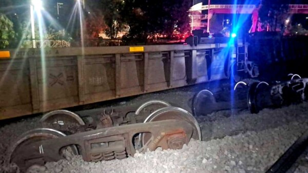 Se descarrila convoy de diez vagones de tren en Zacatecas
