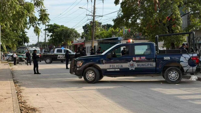 Ejecutan a balazos a dos jóvenes en la SM 228 de Cancún