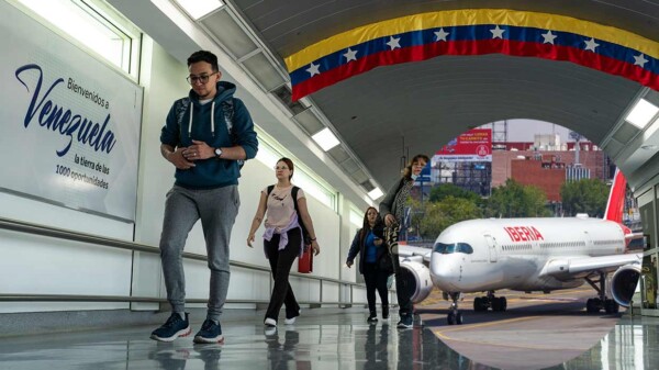 Advertencia de la FAA genera suspensión de vuelos a Venezuela de varias aerolíneas