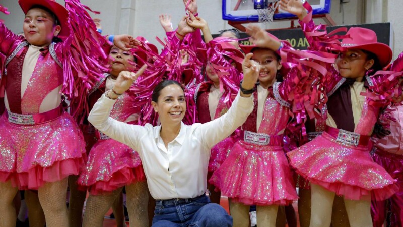 CANCÚN CELEBRA LA XX EDICIÓN DEL CAMPEONATO ESTATAL DE BAILES DE PORRAS 2025: ANA PATY PERALTA