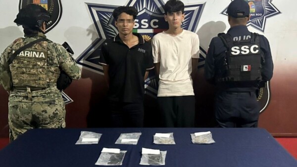 Atrapan a par de narcomenudistas en La Guadalupana en Cancún