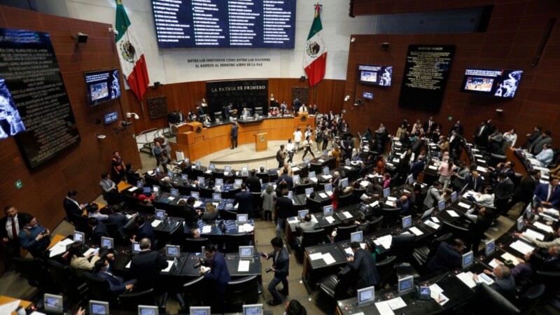 Define Senado lista de 10 candidatos para la FGR