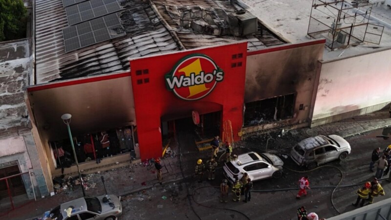 Liberan a detenidos por incendio en Waldo’s de Hermosillo