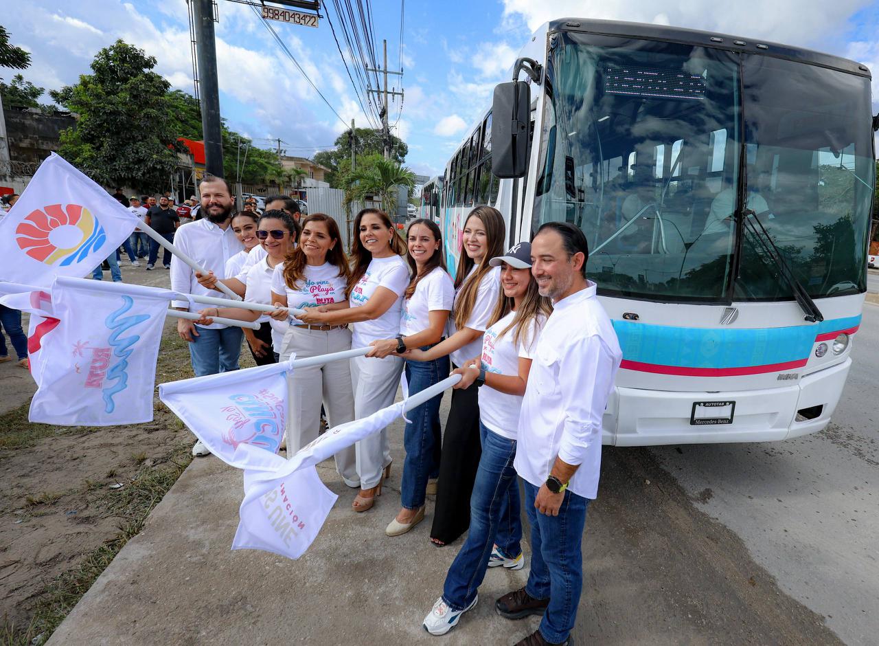 Con playas para todas y todos, Cancún nos une por la transformación: Ana Paty Peralta y Mara Lezama; la presidenta municipal y la gobernadora dan inicio a “Ruta Mar”, que llevará a las familias cancunenses de manera gratuita a 4 playas de la ciudad.