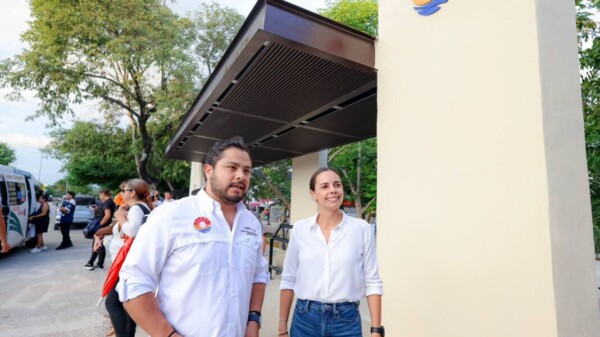 Avanza modernización de paraderos de avenida Tulum: Ana Paty Peralta