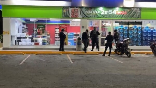 Sujetos disparan contra una tienda de conveniencia en la Supermanzana 234 de Cancún