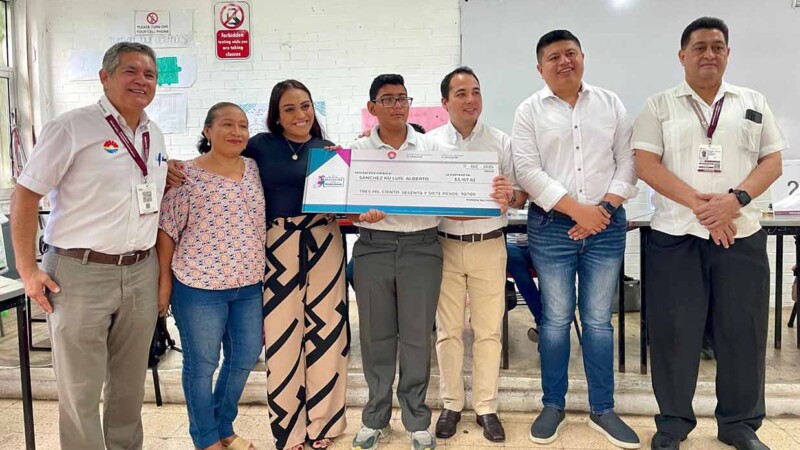 Ayuntamiento de BJ entrega primer pago de becas "Educación Para Transformar" del ciclo escolar 2025-2026