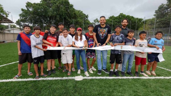 Ana Paty Peralta cumple con la transformación de espacios deportivos