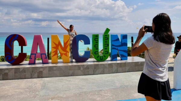 En Cancún tenemos los brazos abiertos para recibir a turistas esta temporada decembrina: Ana Paty Peralta