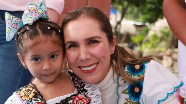 Nuevo parque infantil y cancha de usos múltiples fortalecen la convivencia en el poblado de Francisco May