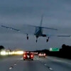 Avioneta aterriza sobre automóvil en autopista de Florida