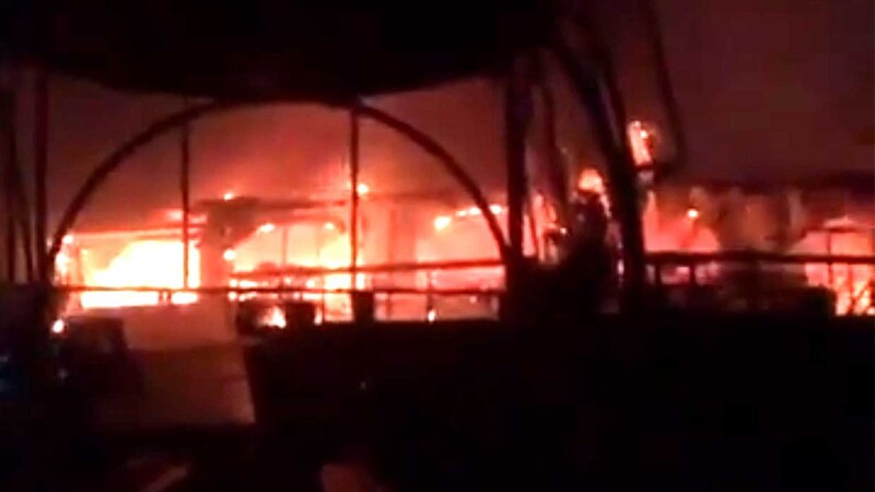 Incendio en club nocturno de India deja 23 muertos, entre ellos turistas