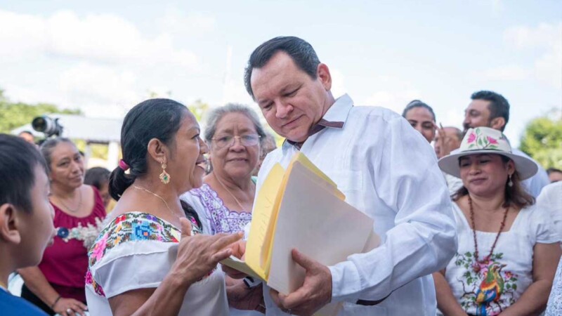 Gobierno del Renacimiento Maya entrega renovada cancha de fútbol 7 en Xocchel