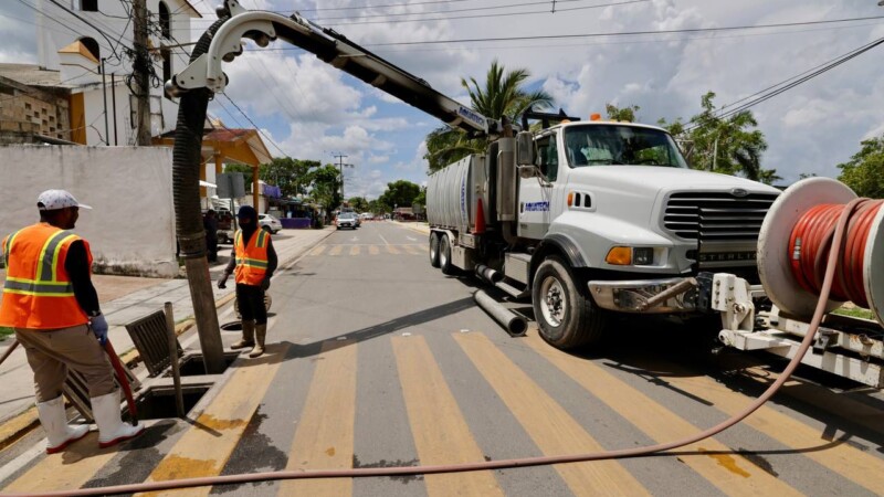 Damos mantenimiento permanente al drenaje pluvial porque el bienestar de las familias es prioridad: Blanca Merari
