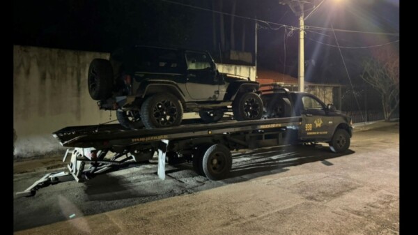 Causan daños a tres vehículos con disparos de balines en Mérida