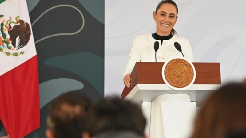 “Comentócratas causan risa, al opinar de reforma electoral”