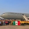 Arriba a Chile brigada mexicana de 145 bomberos forestales