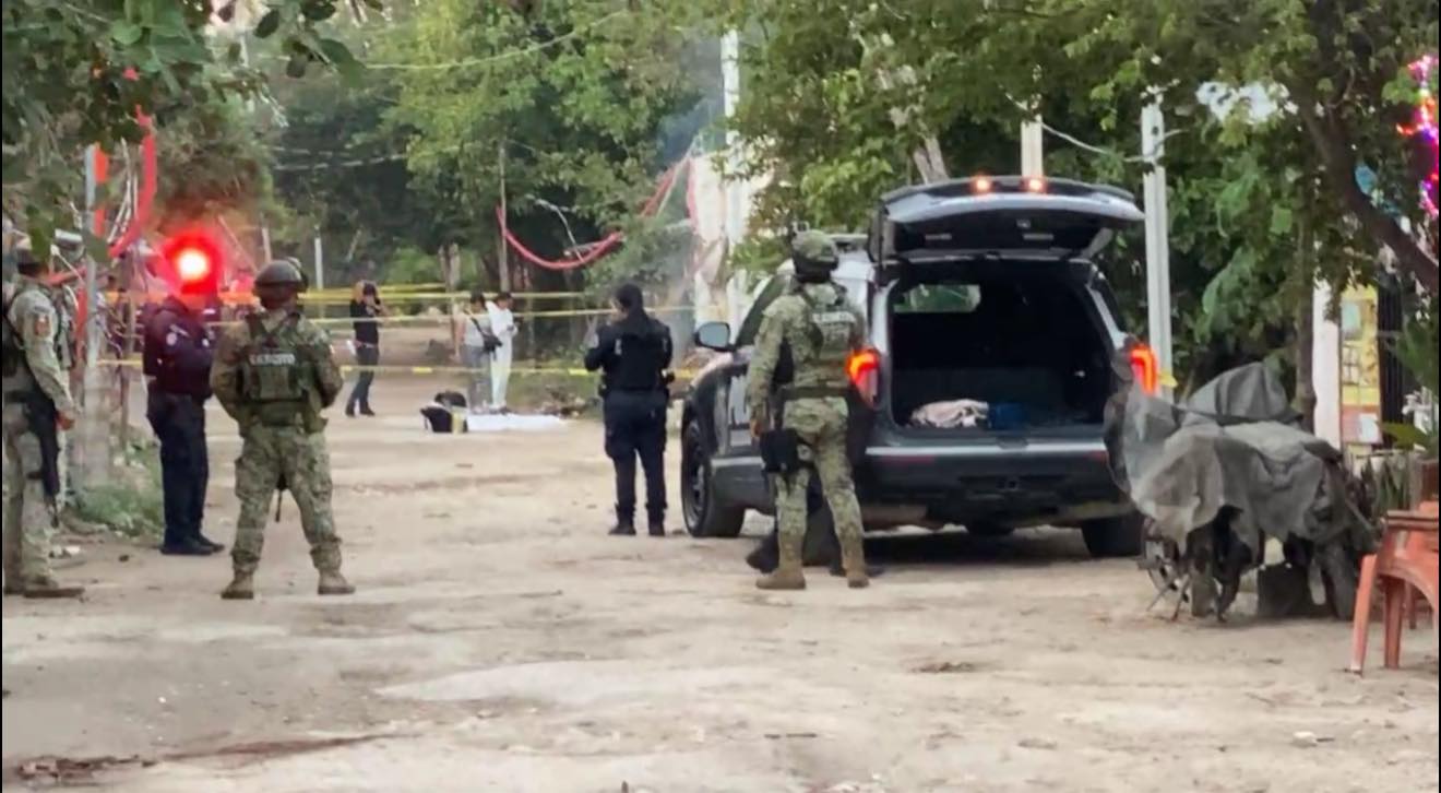 Hallan cuerpo mutilado y calcinado en la zona de ‘Las Torres’ en Playa del Carmen; el reporte fue hecho esta mañana por habitantes de la colonia irregular.
