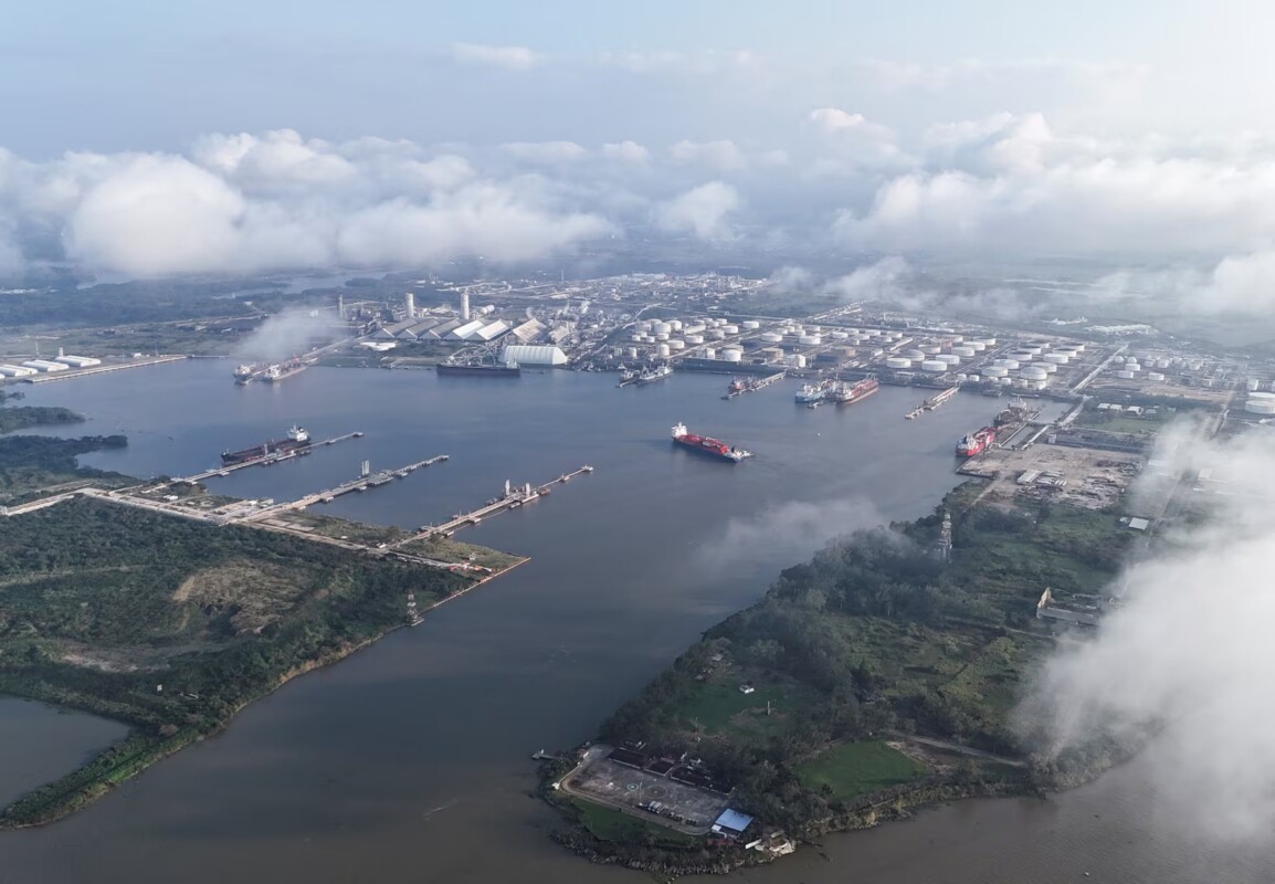 Complejo petrolero de Pemex 'Pajaritos', en Veracruz.