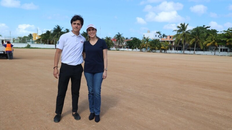 Gobierno de Isla Mujeres avanza con la construcción del campo de futbol soccer de la Salinas