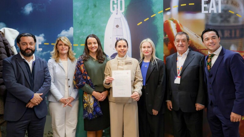 Promueve Ana Paty Peralta liderazgo mundial de Cancún en turismo sustentable desde Fitur 2026