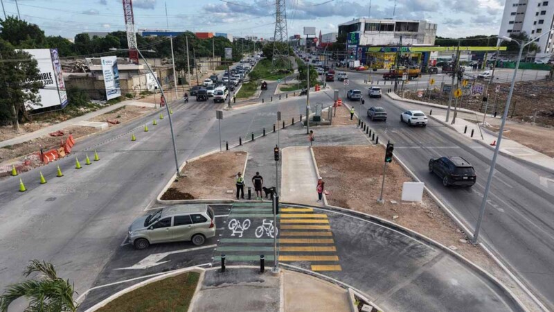 Ayuntamiento realiza jornadas de cultura vial y análisis técnico de movilidad en cruces de avenida Huayacán