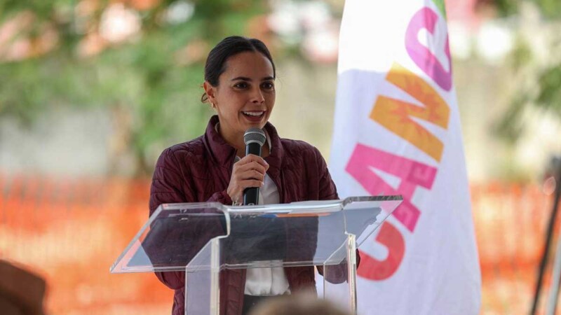 Coloca Ana Paty Peralta primera piedra del Hospital del Bienestar Animal, primero en el estado