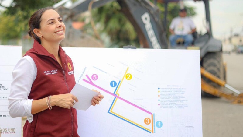 Ana Paty Peralta da seguimiento puntual a obras públicas