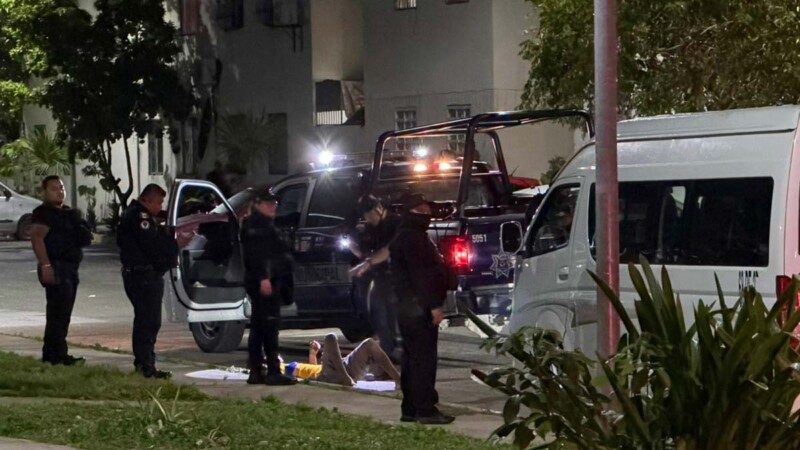 Balean a hombre en la SM 251 de Cancún