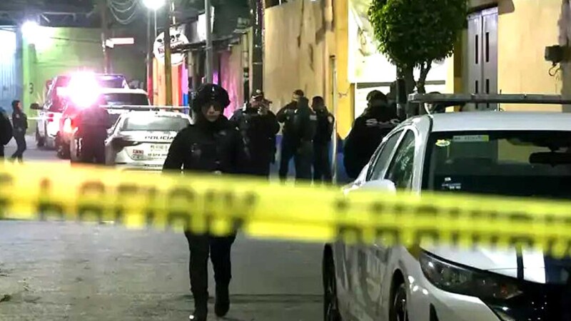 Balacera en casa de la CDMX deja un fallecido y un policía herido
