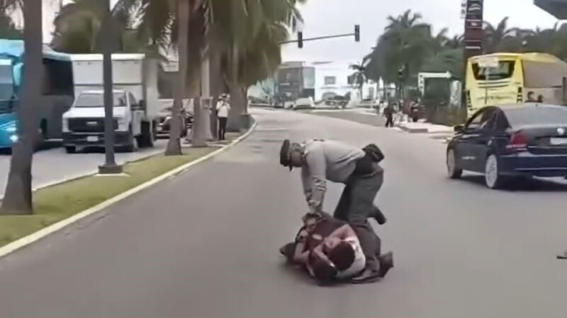 Detención de un sujeto genera tensión en la Zona Hotelera de Cancún (VIDEO)