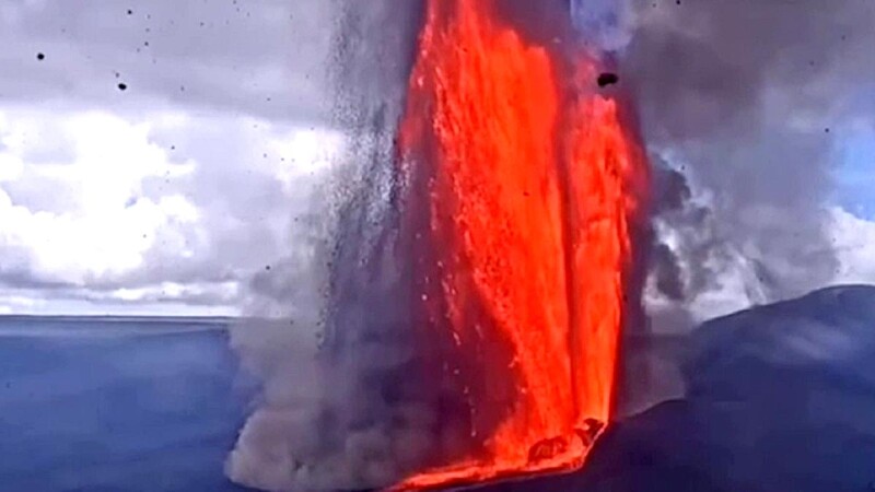 Erupción del Kilauea eleva lava a casi 500 metros de altura