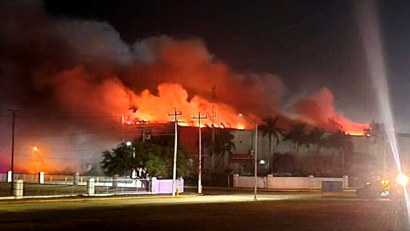 Incendio en factoría de Tamaulipas cobra la vida de tres bomberos