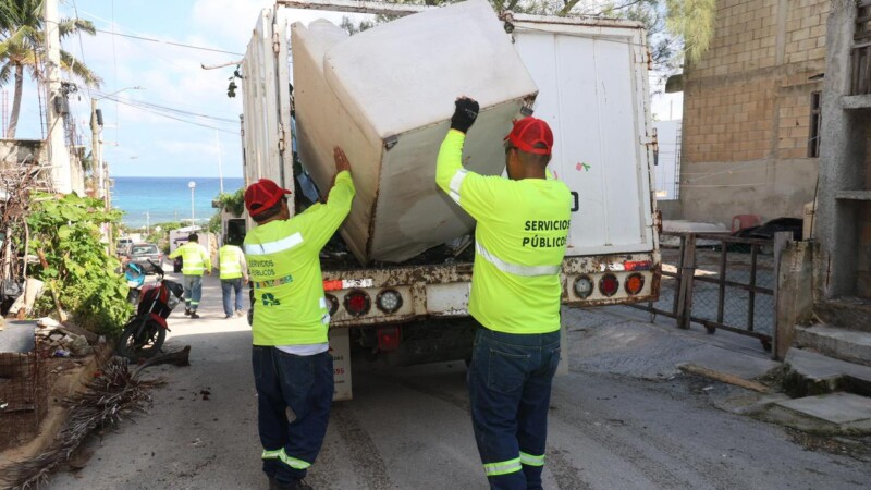 Gobierno Municipal cierra con éxito Mega Campaña de Descacharrización en Isla Mujeres
