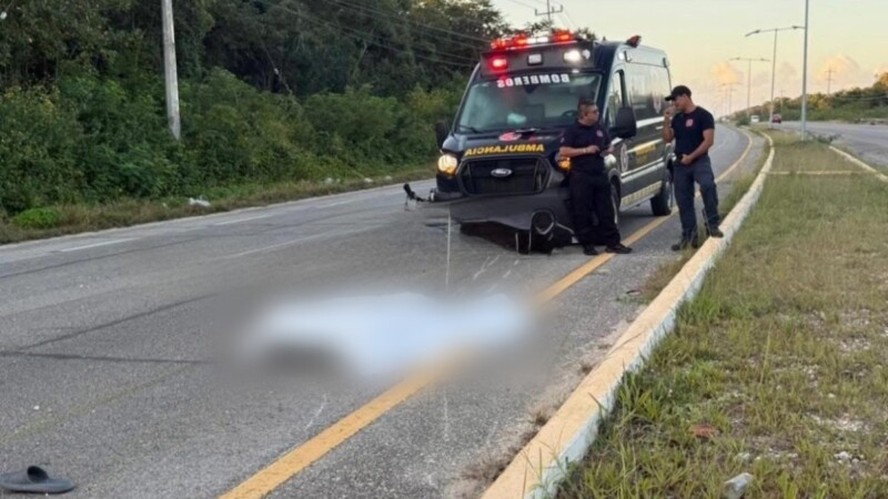 Fallece motociclista al derrapar en la carretera Playa del Carmen-Tulum