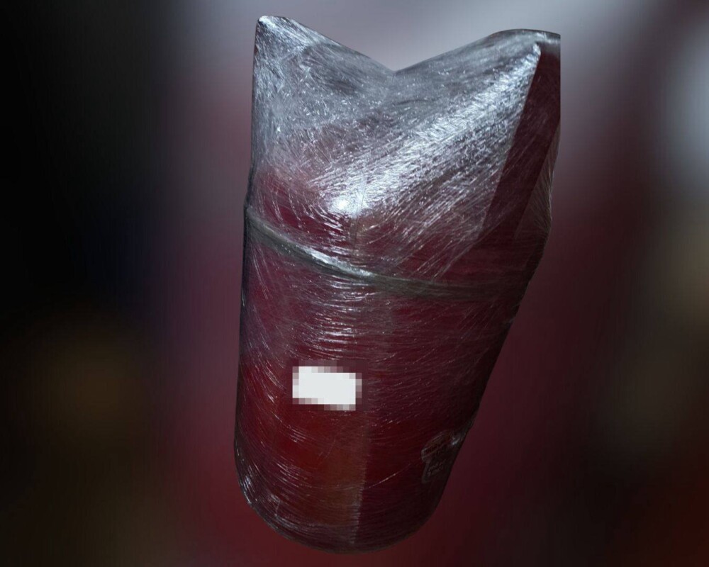 Alex Noé “N” y Gilberto del Ángel “N” ocultaban varios paquetes de drogas en un cilindro y estaban a bordo de la unidad.