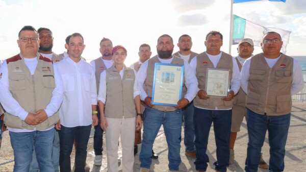 DESTACA ANA PATY PERALTA CALIDAD Y SERVICIOS EN PLAYAS PÚBLICAS CERTIFICADAS DE CANCÚN