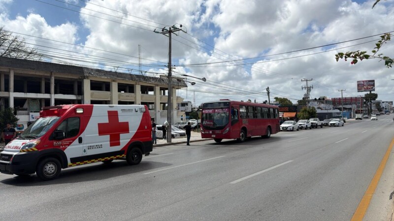 Fallece conductor de autobús de la R 2 por un paro cardiaco