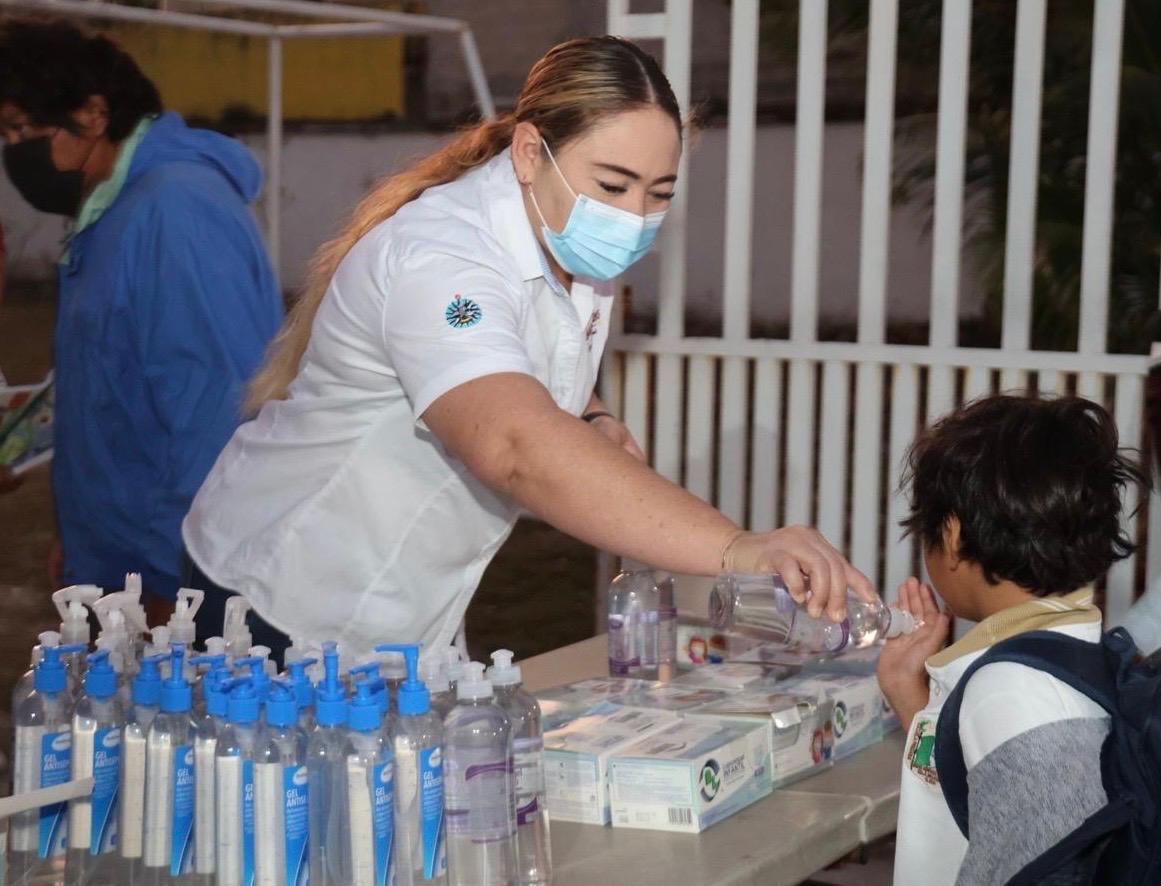 Inicia jornada de vacunación contra el sarampión en escuelas de Isla Mujeres