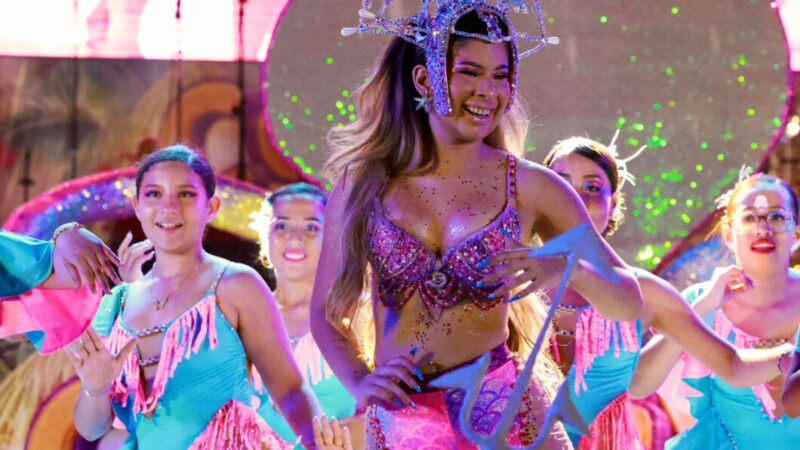 “Isla de la Fantasía” llenó de magia y color el Carnaval “Soy Isla Mujeres” 2026