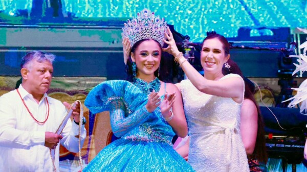 Lleno total en la gran Gala de Coronación de los Soberanos del Carnaval Isla Mujeres