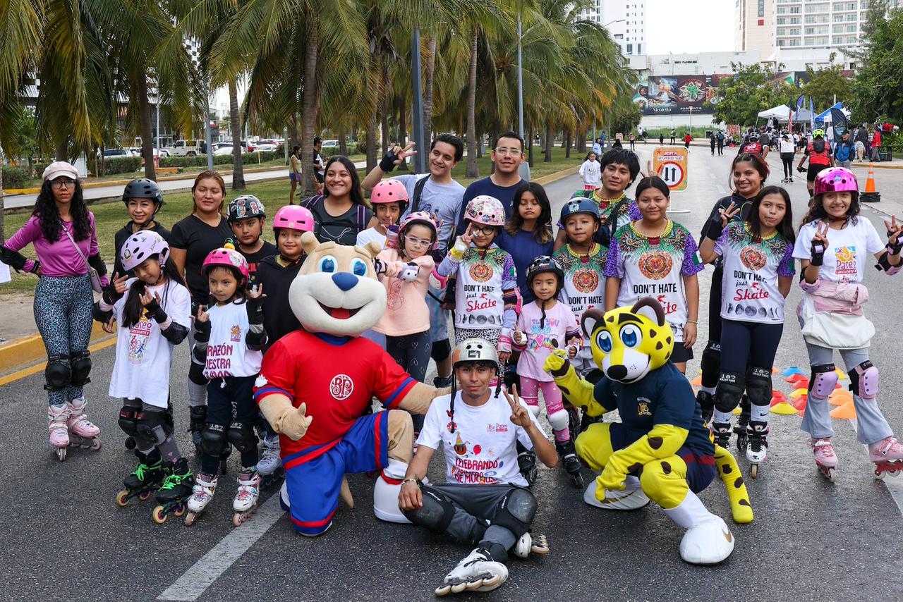 Paseo Cancunense se consolida en su primer aniversario